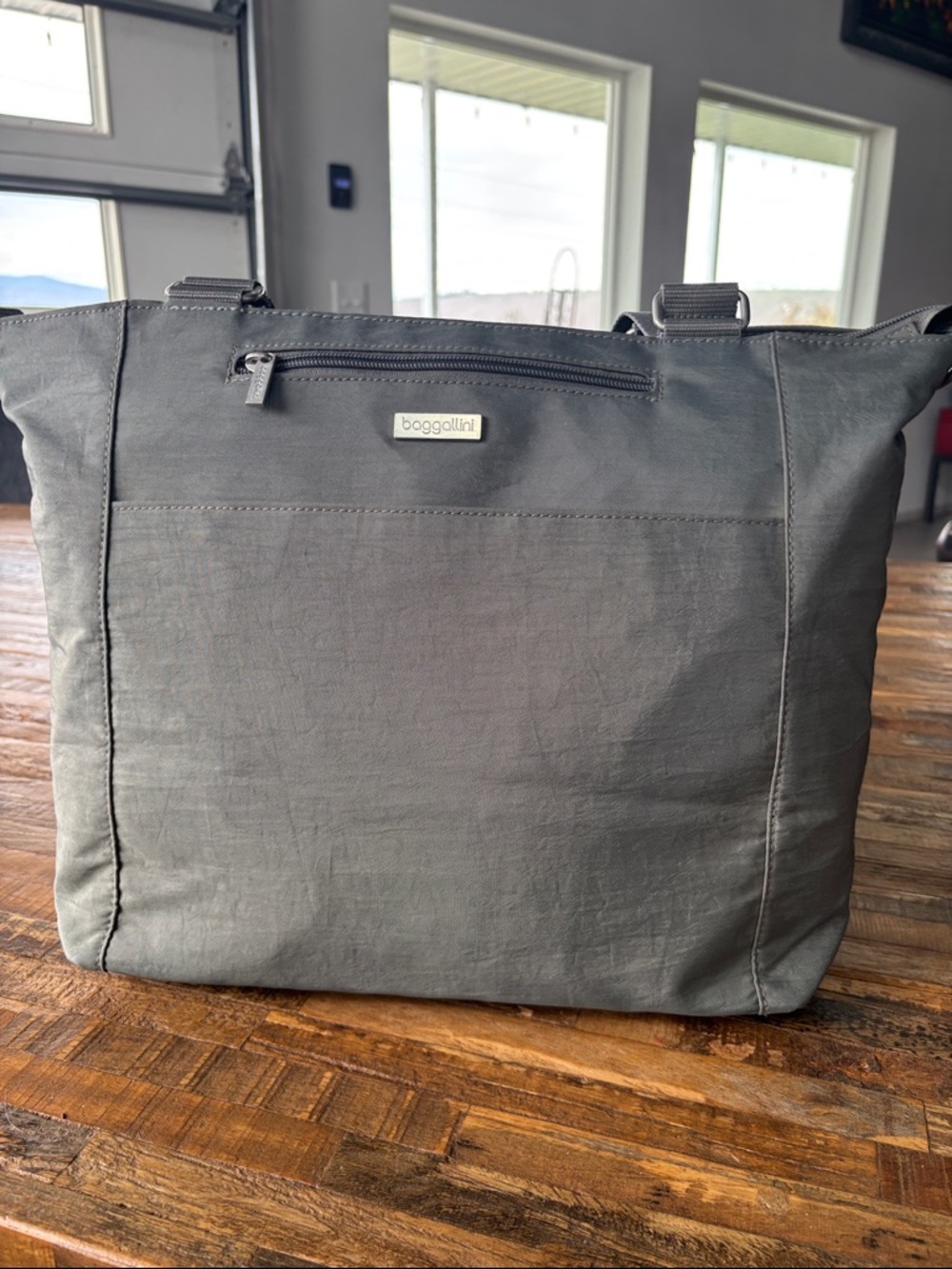 Baggallini Messenger Tote Bag - Gray